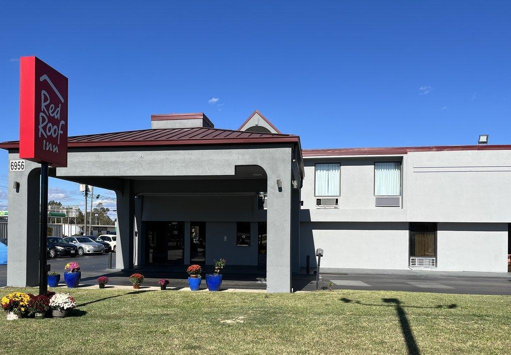 Red Roof Rocky Mount -